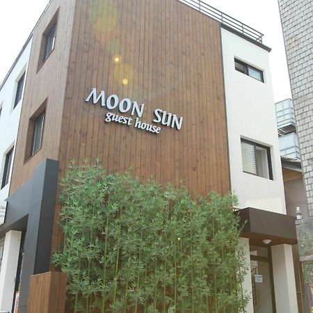 Moon Sun Guesthouse Séoul Extérieur photo
