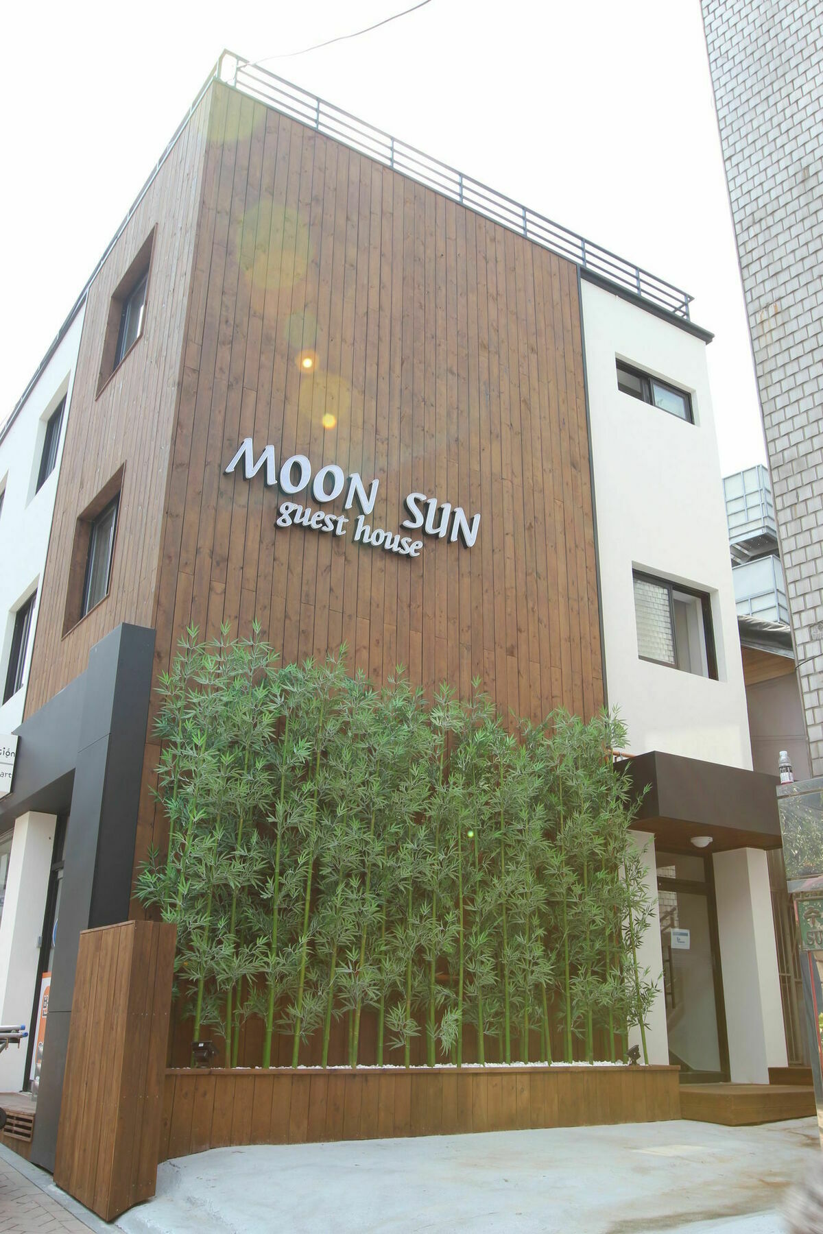 Moon Sun Guesthouse Séoul Extérieur photo